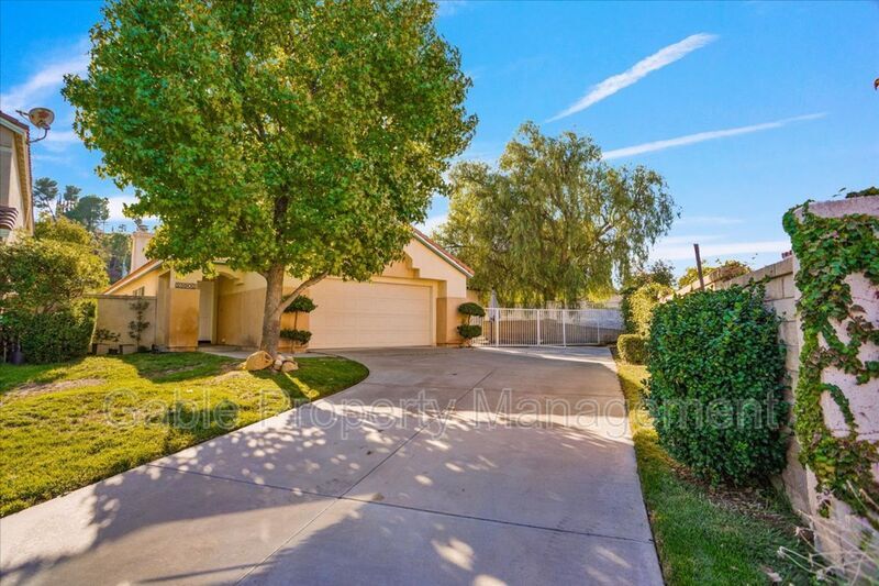Primary Photo - 25902 Santa Susana Dr