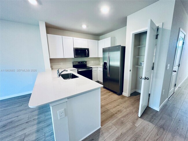 Building Photo - 8465 Everly Preserve Dr