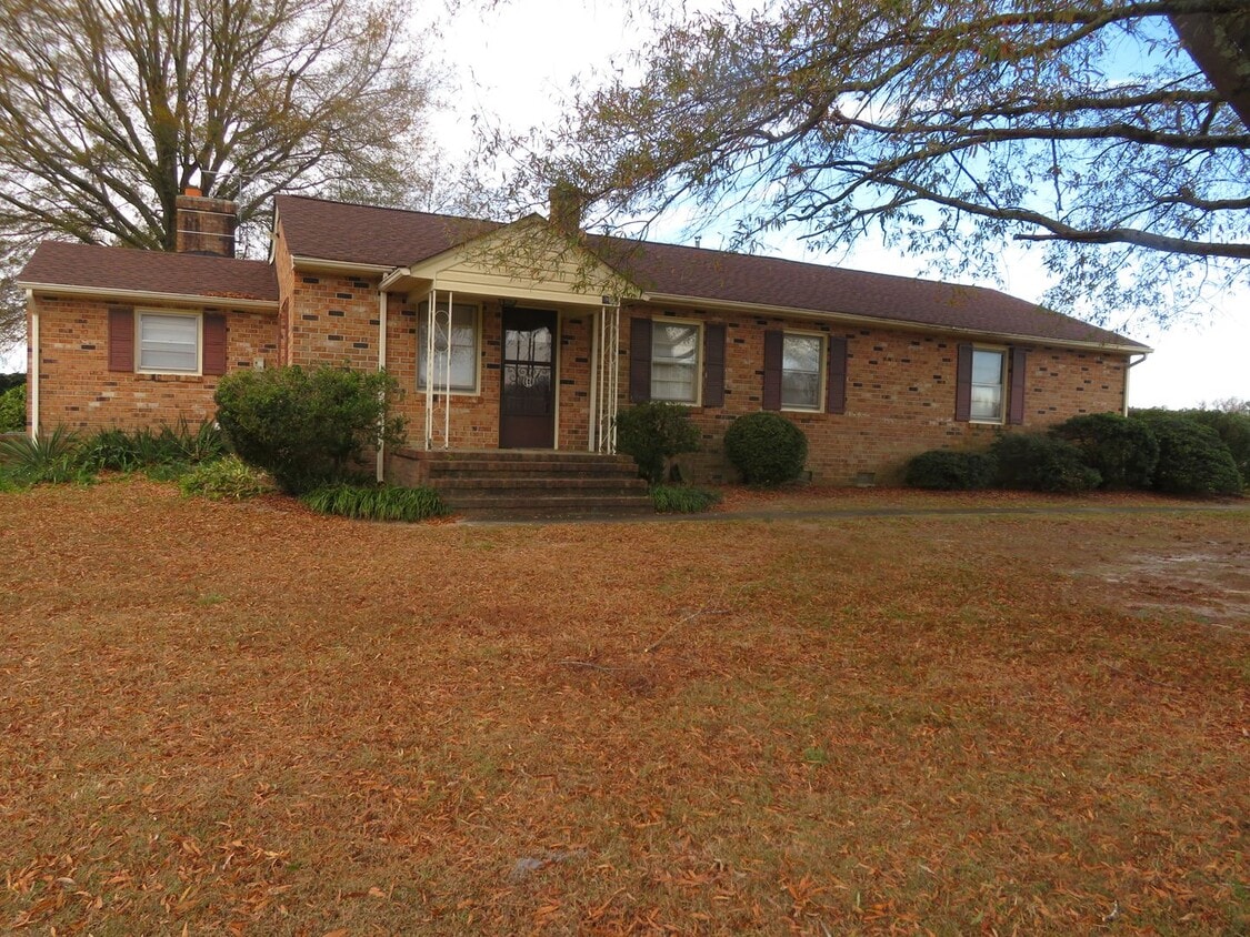 Foto principal - 7300 Claiborne Rd