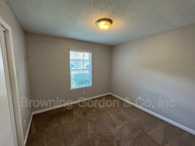 Building Photo - 1303 Acklen Ave