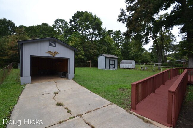 Building Photo - 3 br, 2 bath House - 832 Tilden Rd