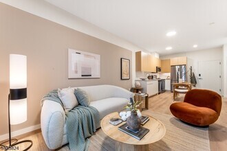 Building Photo - 431 Dr Martin Luther King Jr Blvd