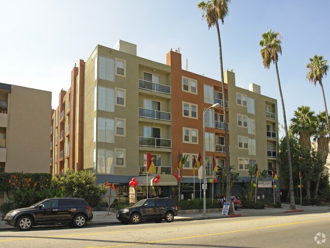 Hollywood Place Apartments Los Angeles, CA