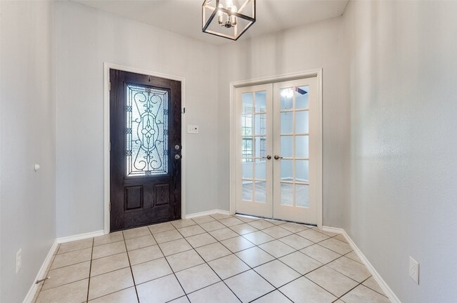 Photo - 1012 Lake Meadow Ln House