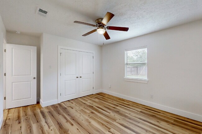 Foto del edificio - 3/2 Move-In Ready with Washer, Dryer, Refrigerator & Lawn Care Included!