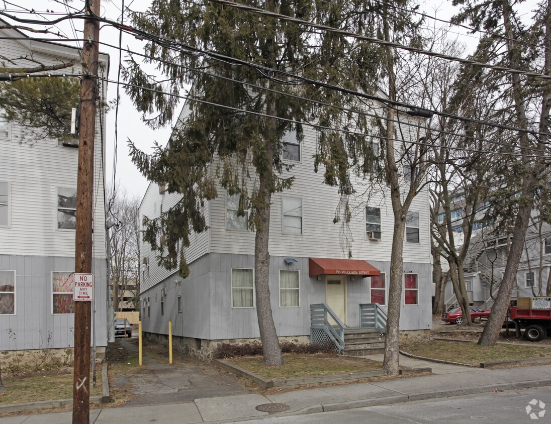 Building Photo - 68 Woodside St