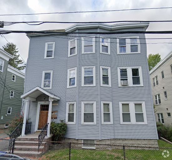 Building Photo - 62 Brock St
