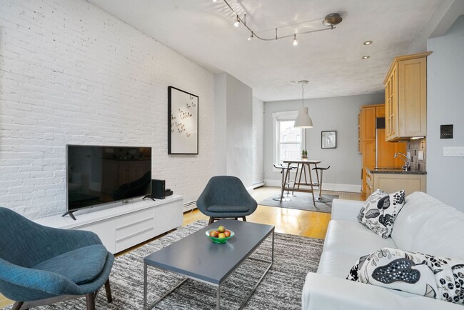 Foto del edificio - 74 W Rutland Square