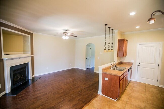 Foto del edificio - 1951 Stephanie Ct