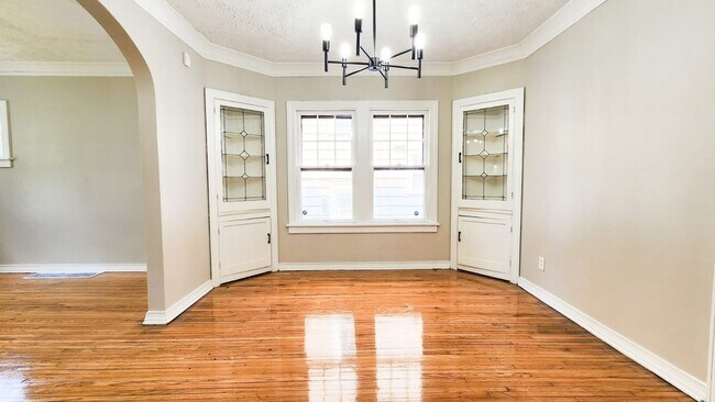 Foto del edificio - Move in ready!
