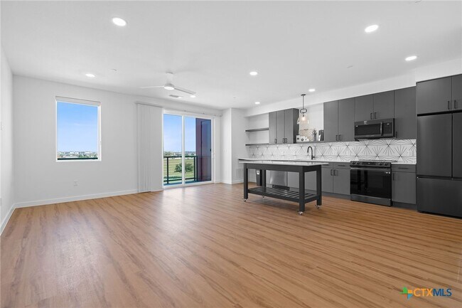 Building Photo - 2165 Gabriels Pl