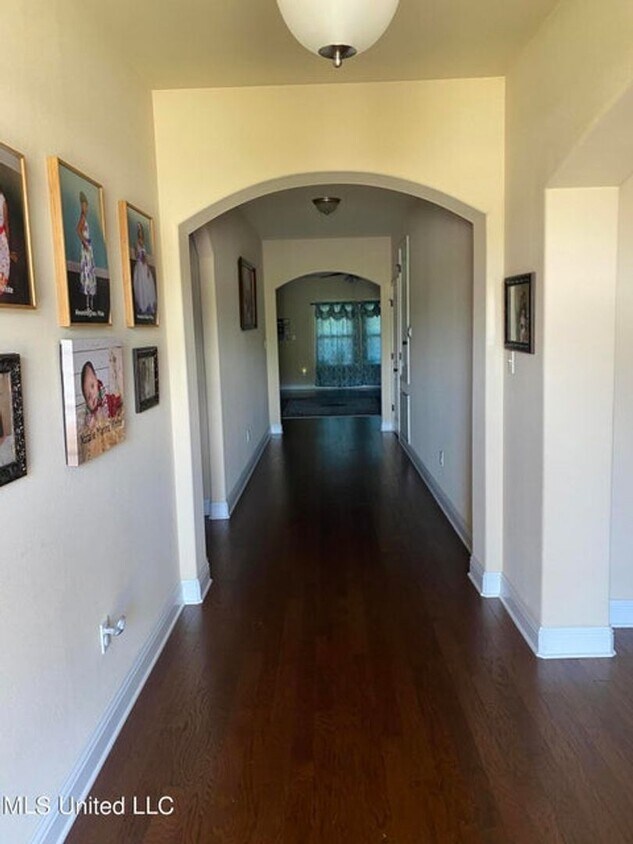 Primary Photo - 6038 Red Gate Dr