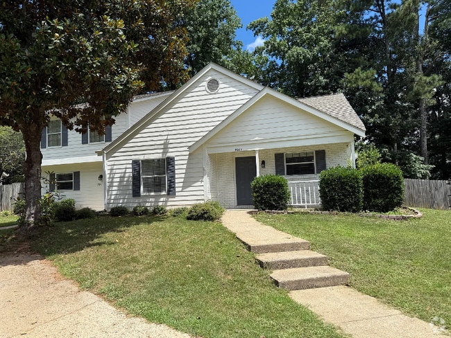 Building Photo - 5085 Village Green Way