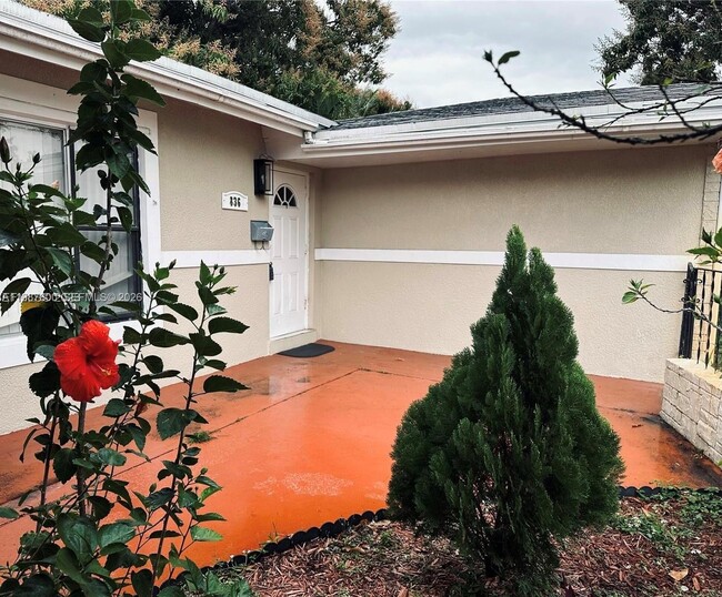 Building Photo - 836 Pennsylvania Ave