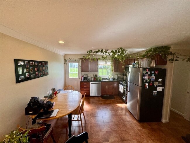 Building Photo - 14 Merrimac Way