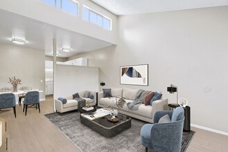 Building Photo - Hidden Creek Apartments