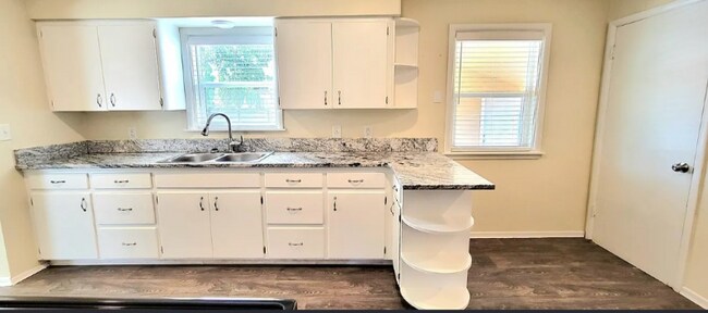 Foto del edificio - 819 N Idaho St