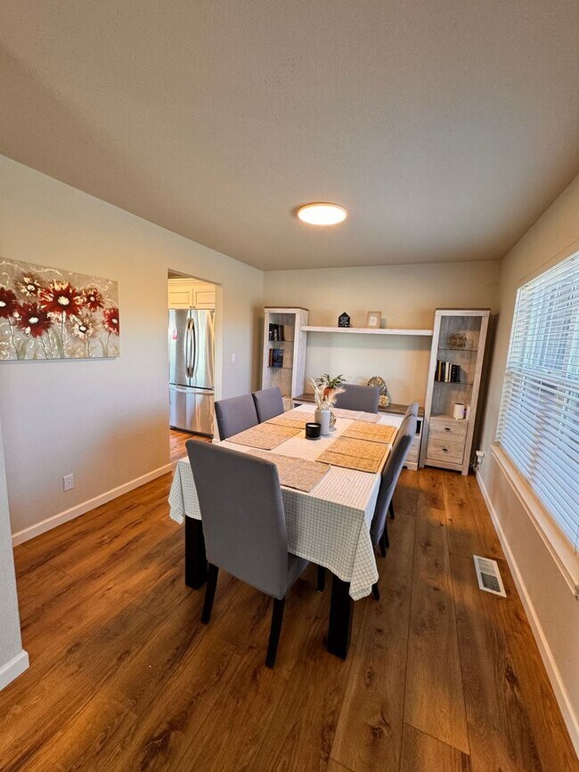 Foto del edificio - 1020 NE Granite Ridge