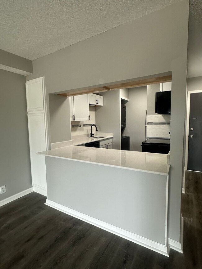 Building Photo - Discover Your Perfect Home at Bellagio Nor...
