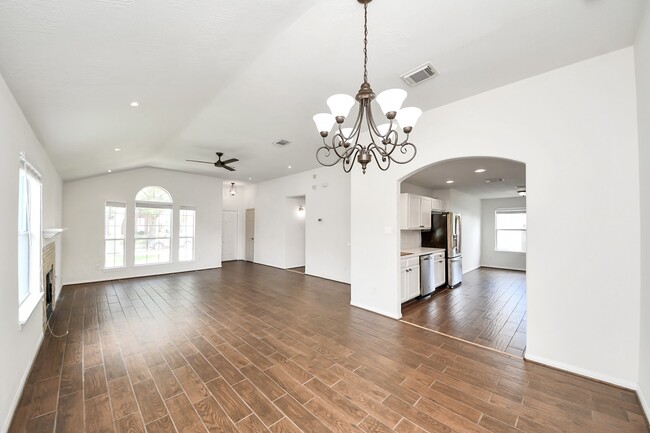 Building Photo - 2511 Orchard Run Way