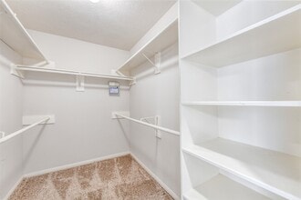 Building Photo - 317 Vantage Pointe Cir