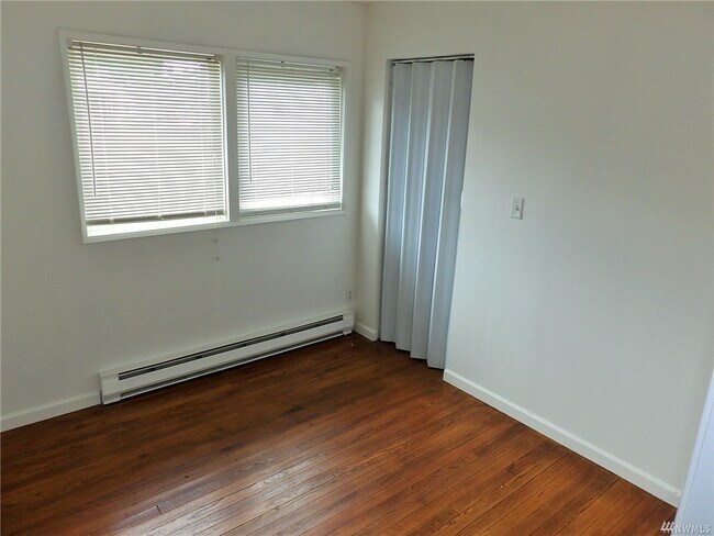 Foto del edificio - 2512 NE 7th St