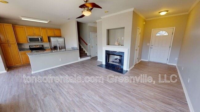 Building Photo - 524 Cliffview Ct