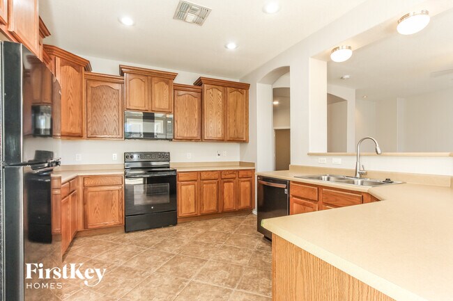 Building Photo - 1526 W St Kateri Dr