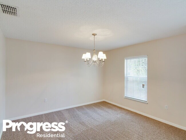 Building Photo - 153 Cedar Ridge Ln