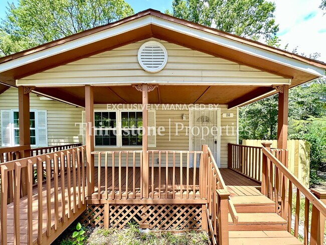 Foto del edificio - 156 Willow Branch Ave