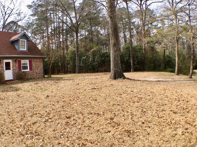 Building Photo - 3254 Ridgefield Rd