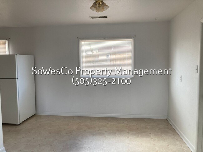Foto del edificio - Cute 3 Bedroom Home with Garage