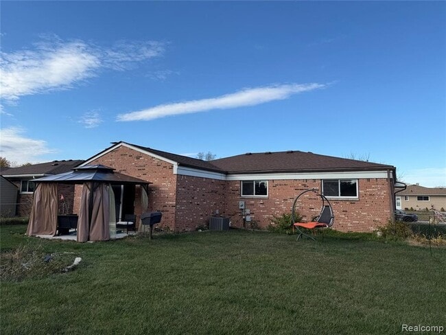 Building Photo - 2308 Kipling Dr