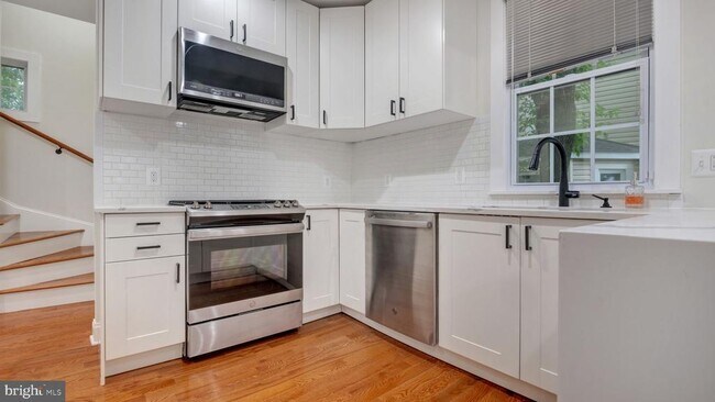 Building Photo - 3717 36th St