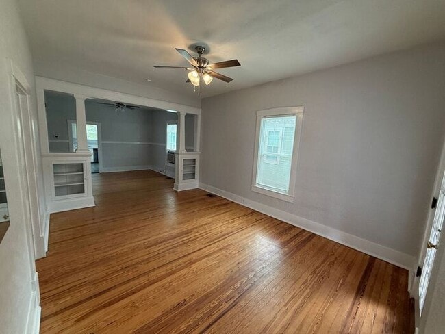 Building Photo - Pensacola - East Hill - 2 Bedroom, 1 Bathroom