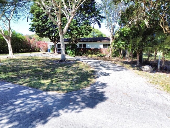 Building Photo - 11341 SW 93rd St