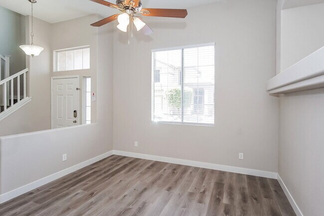 Foto del edificio - 8423 Belmont Valley St