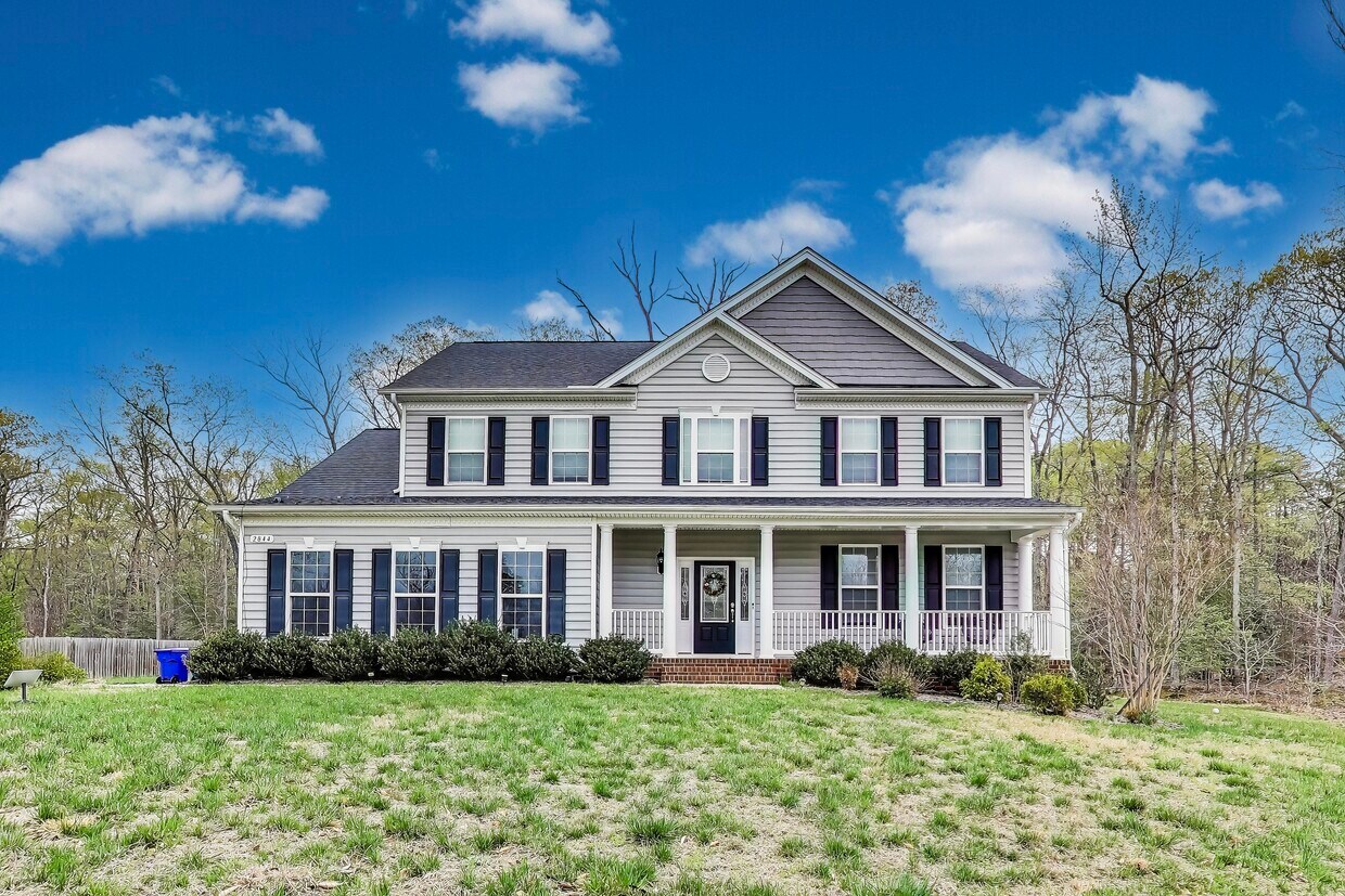 Foto principal - 2844 Deer Creek Ct