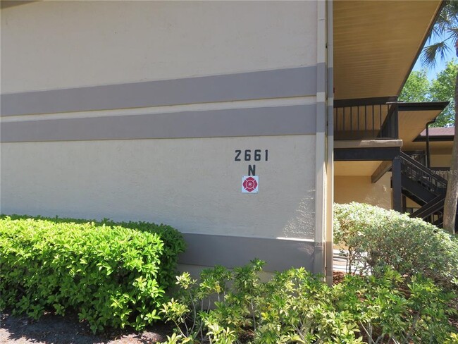 Building Photo - 2661 Sabal Springs Cir