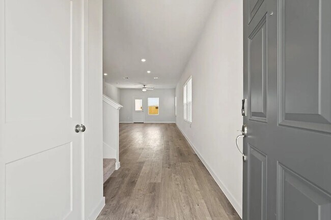 Foto del edificio - 3927 Accolade Xing