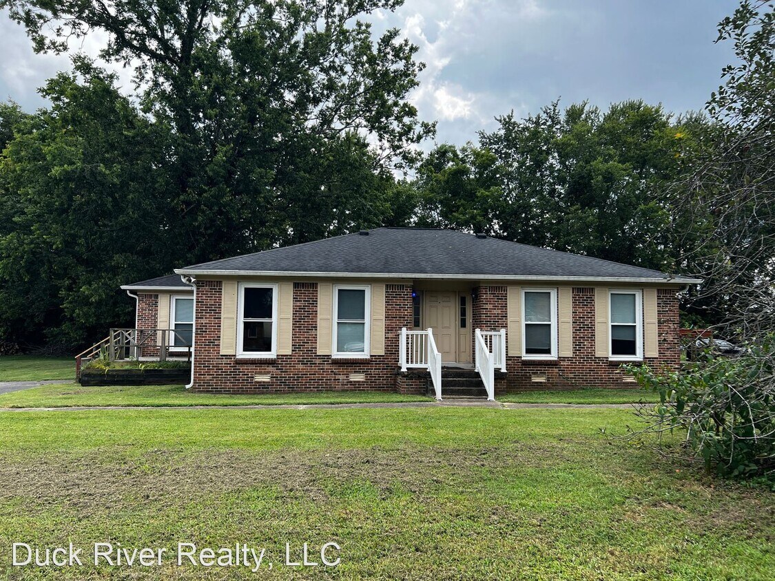 Primary Photo - 2 br, 1 bath House - 203 Hunter Dr Unit A