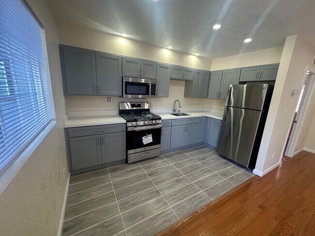 Foto del edificio - 4027 Fullington St
