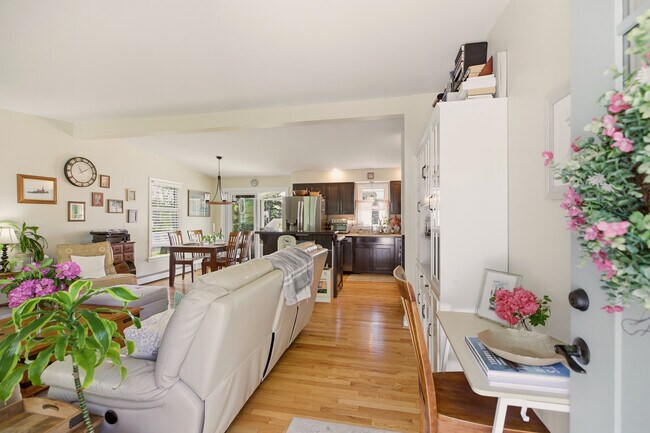 sala de estar - 51 Pleasant St