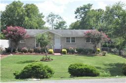 Primary Photo - 217 Oak Dr