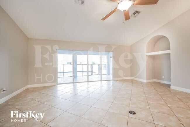 Foto del edificio - 346 NE 23rd St