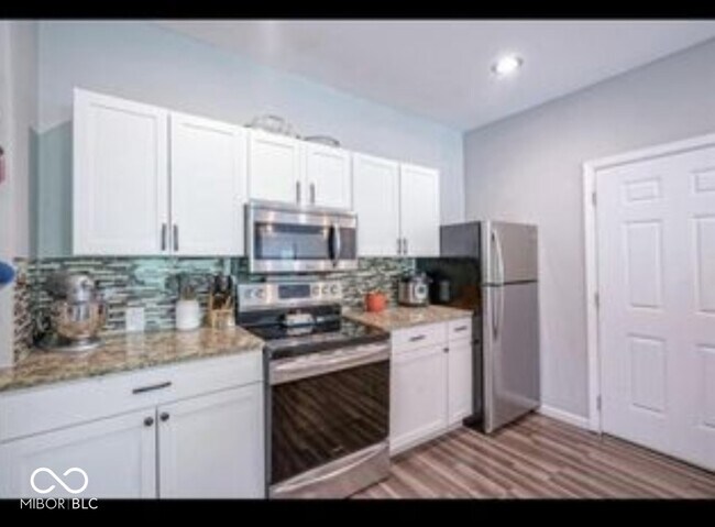 Foto del edificio - 952 E 34th St