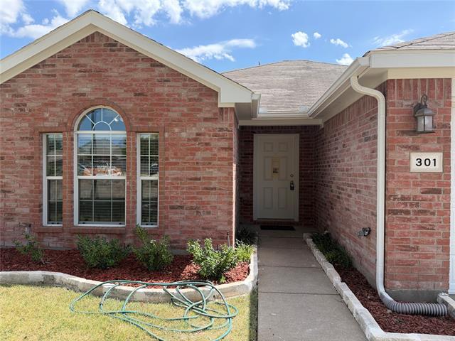 Foto del edificio - 301 Meadow Lark Ln