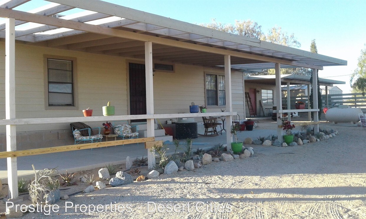 Primary Photo - 66621 Daisy Ln
