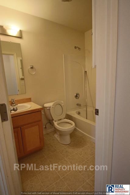 Foto del edificio - 7604 Melody Commons Ct