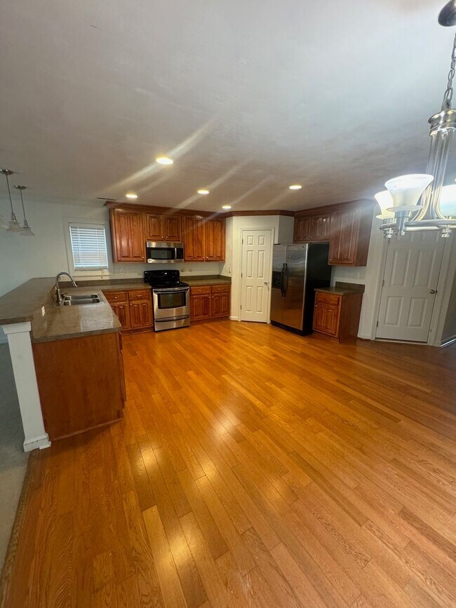 Building Photo - GREAT LOCATION IN VB!!
